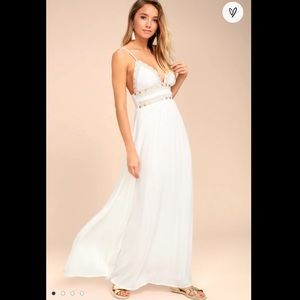 GIZA EMBROIDERED MAXI DRESS